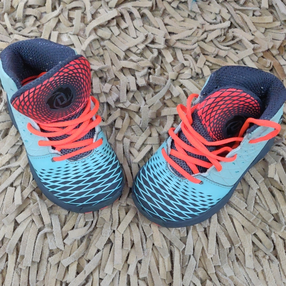 Kids shoes